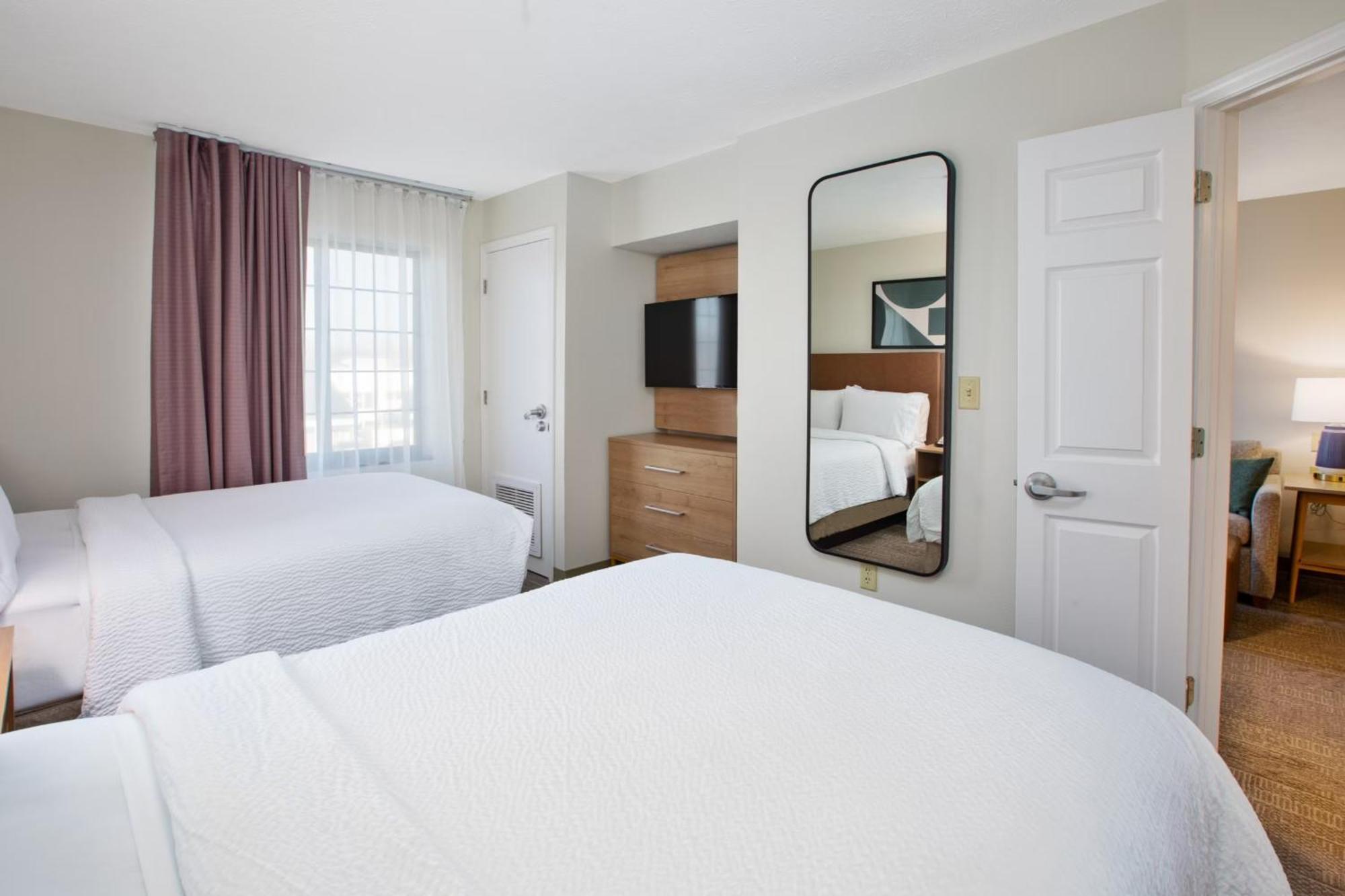 Staybridge Suites Omaha 80Th And Dodge By Ihg Εξωτερικό φωτογραφία
