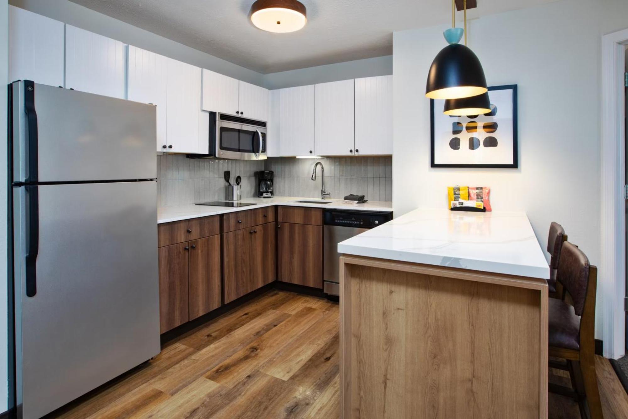 Staybridge Suites Omaha 80Th And Dodge By Ihg Εξωτερικό φωτογραφία