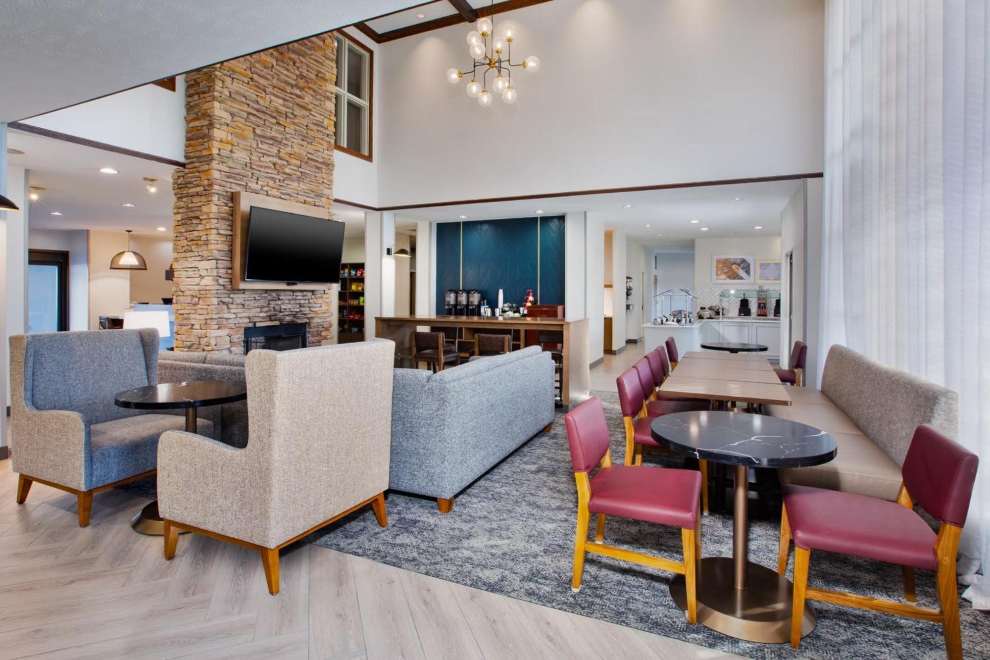 Staybridge Suites Omaha 80Th And Dodge By Ihg Εξωτερικό φωτογραφία