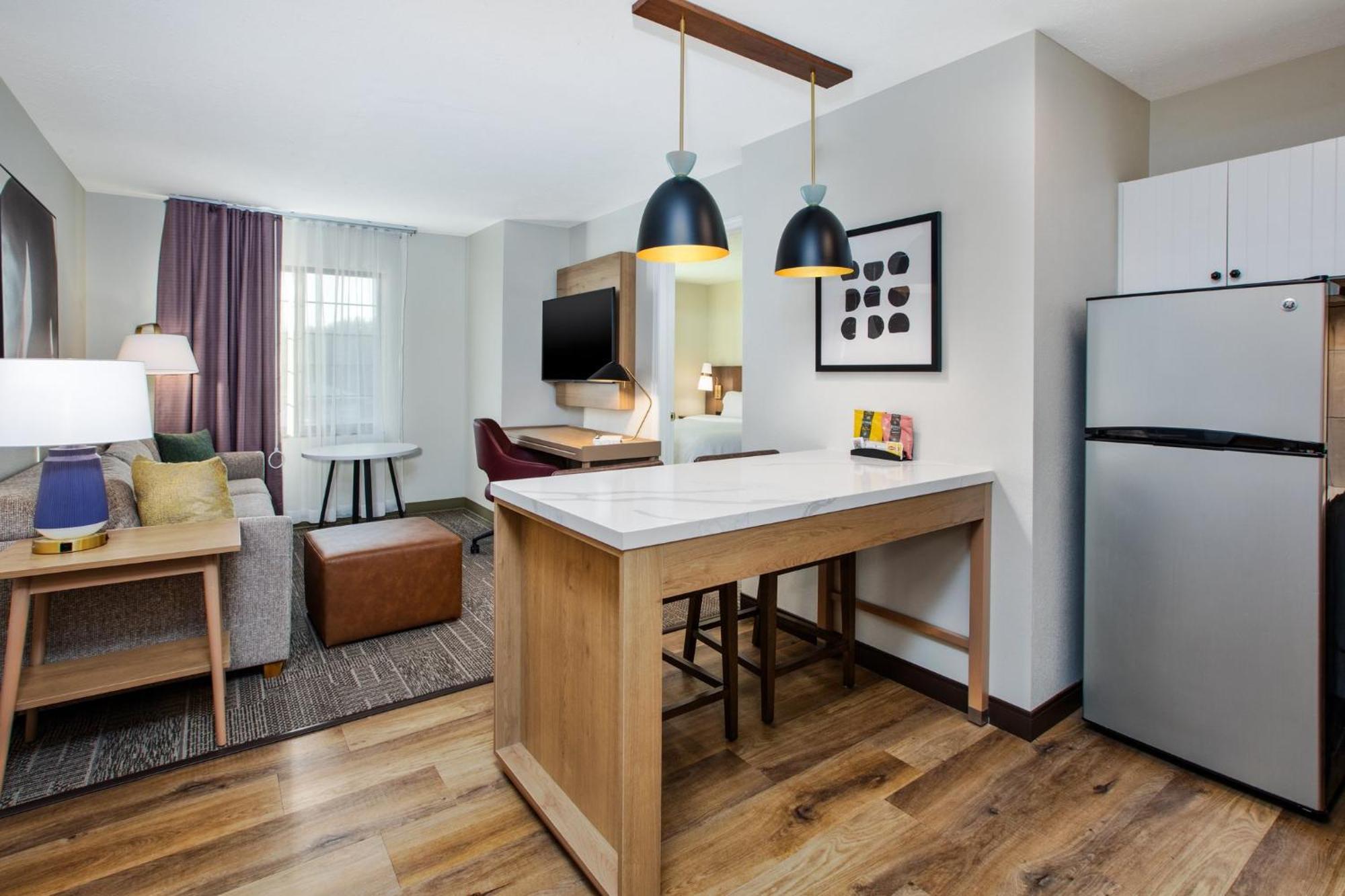 Staybridge Suites Omaha 80Th And Dodge By Ihg Εξωτερικό φωτογραφία