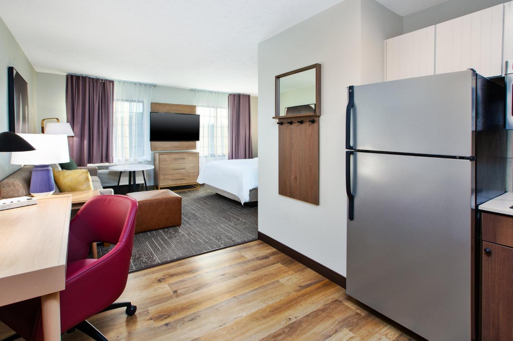 Staybridge Suites Omaha 80Th And Dodge By Ihg Εξωτερικό φωτογραφία