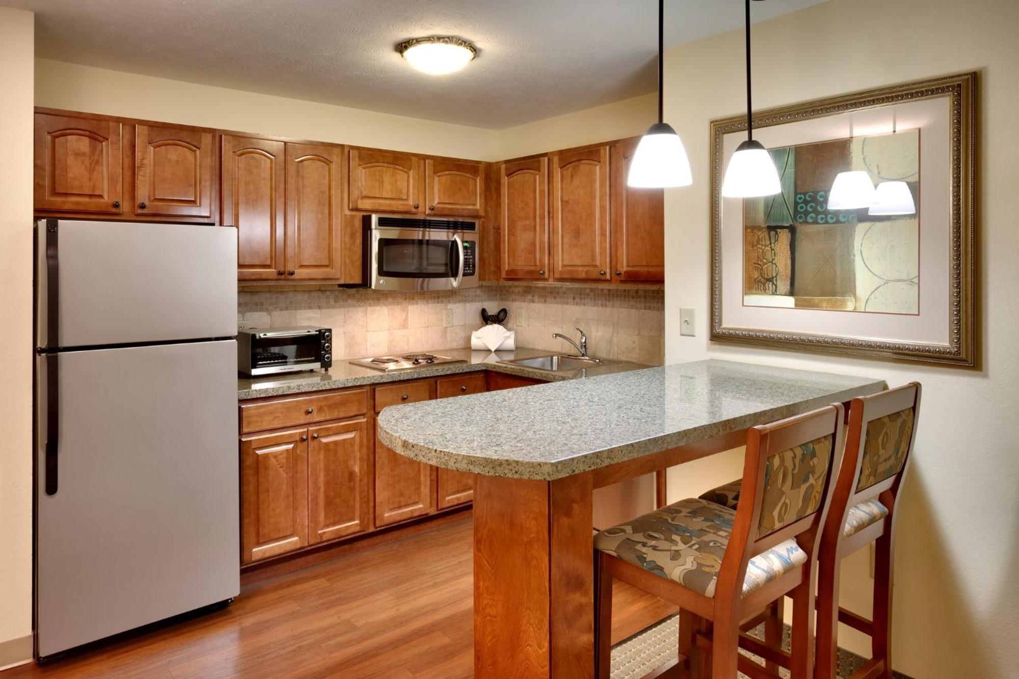 Staybridge Suites Omaha 80Th And Dodge By Ihg Εξωτερικό φωτογραφία