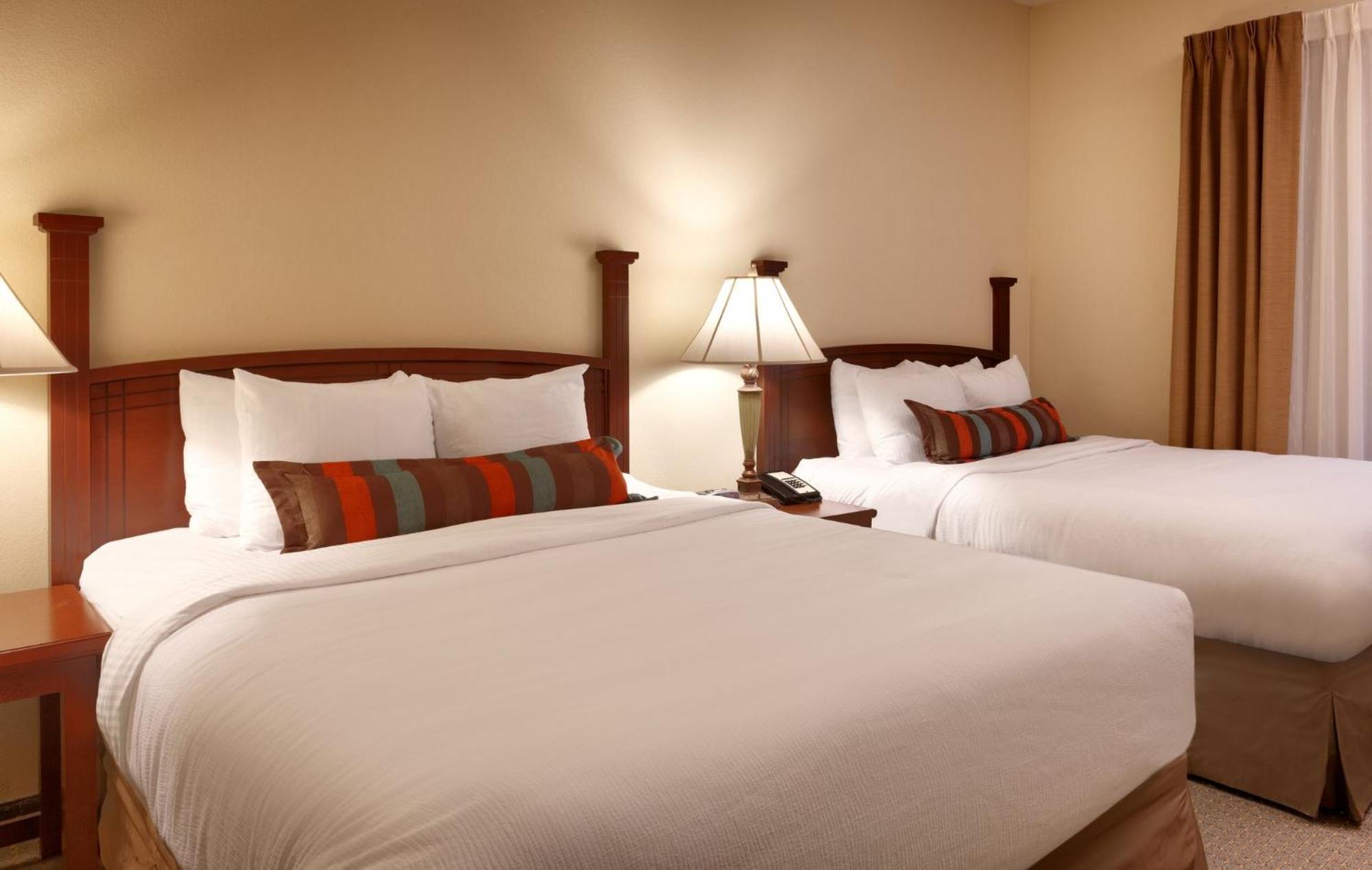Staybridge Suites Omaha 80Th And Dodge By Ihg Εξωτερικό φωτογραφία